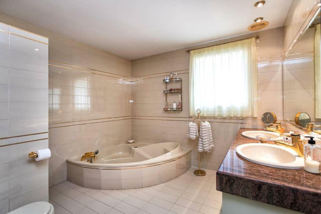Villa Paquita Калея Екстериор снимка