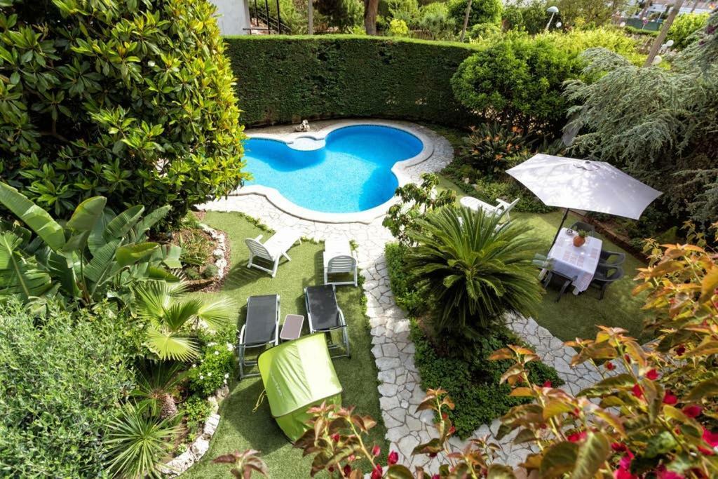 Villa Paquita Калея Екстериор снимка