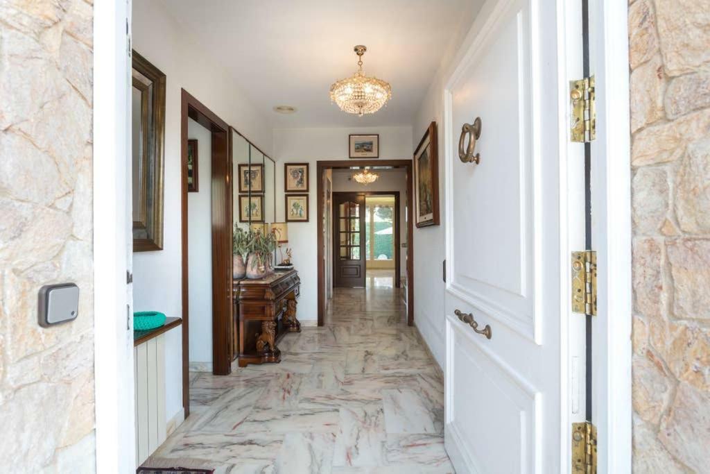 Villa Paquita Калея Екстериор снимка